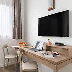 Appart'city Confort Centre Aparthotel 3*