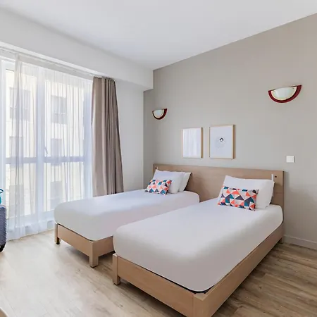 Appart'city Confort Centre Apartahotel 3*