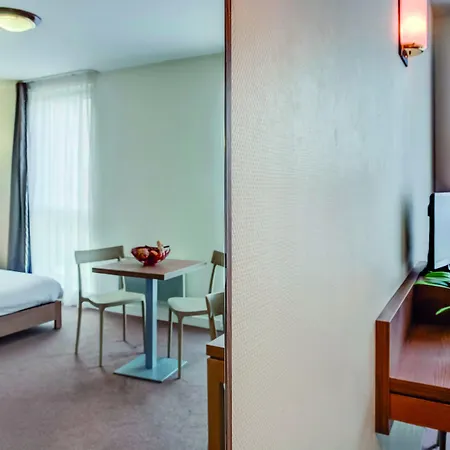 Appart'city Confort Centre Aparthotel Le Mans