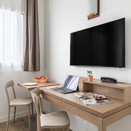 Appart'city Confort Centre شقة فندقية 3*