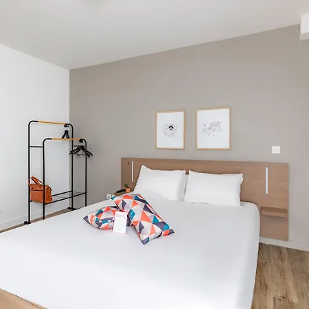 Appart'city Confort Centre Apartahotel 3*