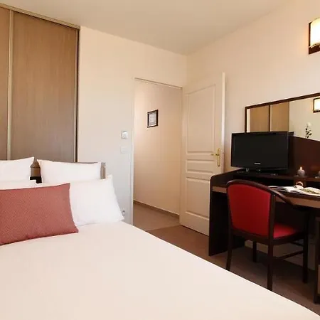 Appart'city Confort Centre Apartahotel 3*