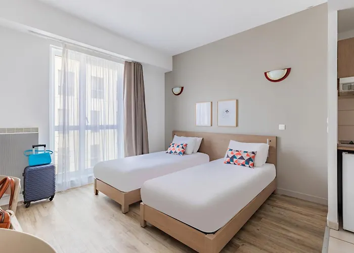 Appart'city Confort Centre Aparthotel 3*