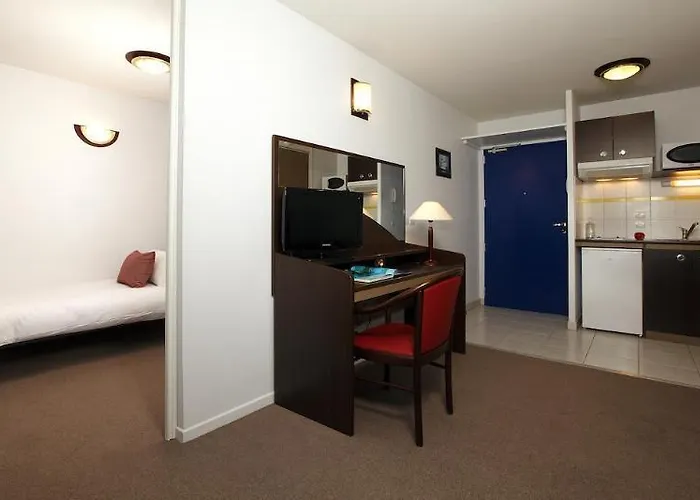 Appart'city Confort Centre Aparthotel Le Mans